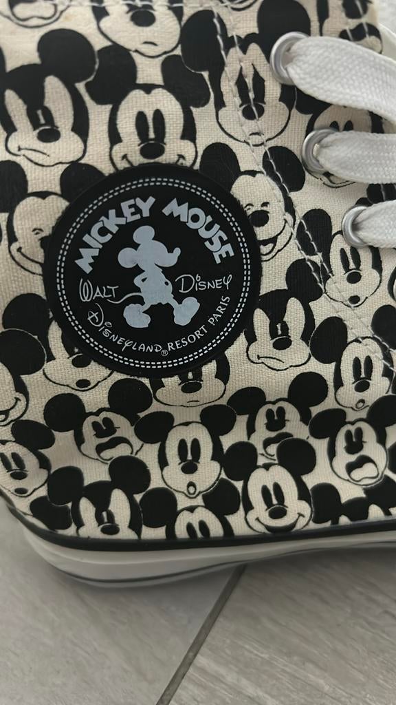 Disneyland Mickey Mouse High-Top Sneakers Maat 36, Ophalen of Verzenden, Zo goed als nieuw