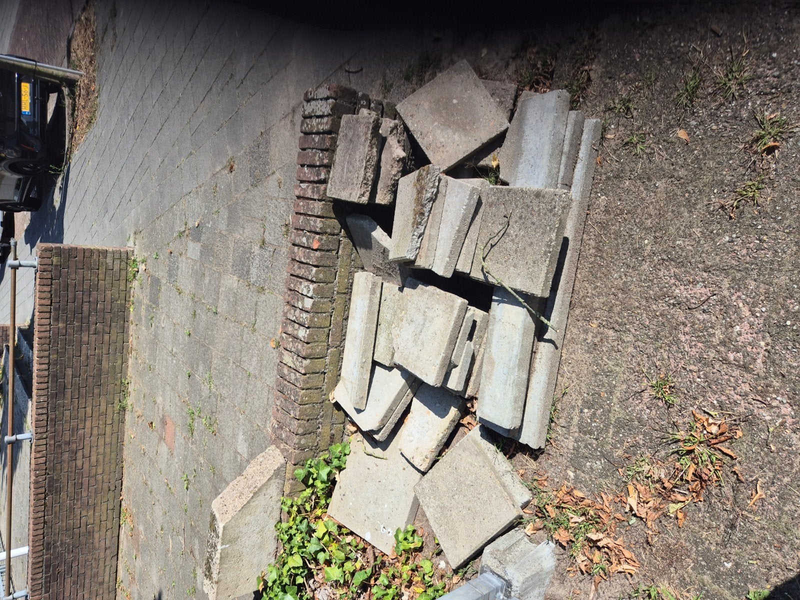 Gratis af te halen: Gebruikte terrastegels en klinkers, Ophalen of Verzenden