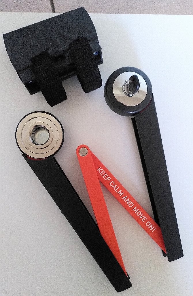Fietsslot AXA monteerbaar / Mountable AXA bike lock, Ophalen, Nieuw, Vouwslot