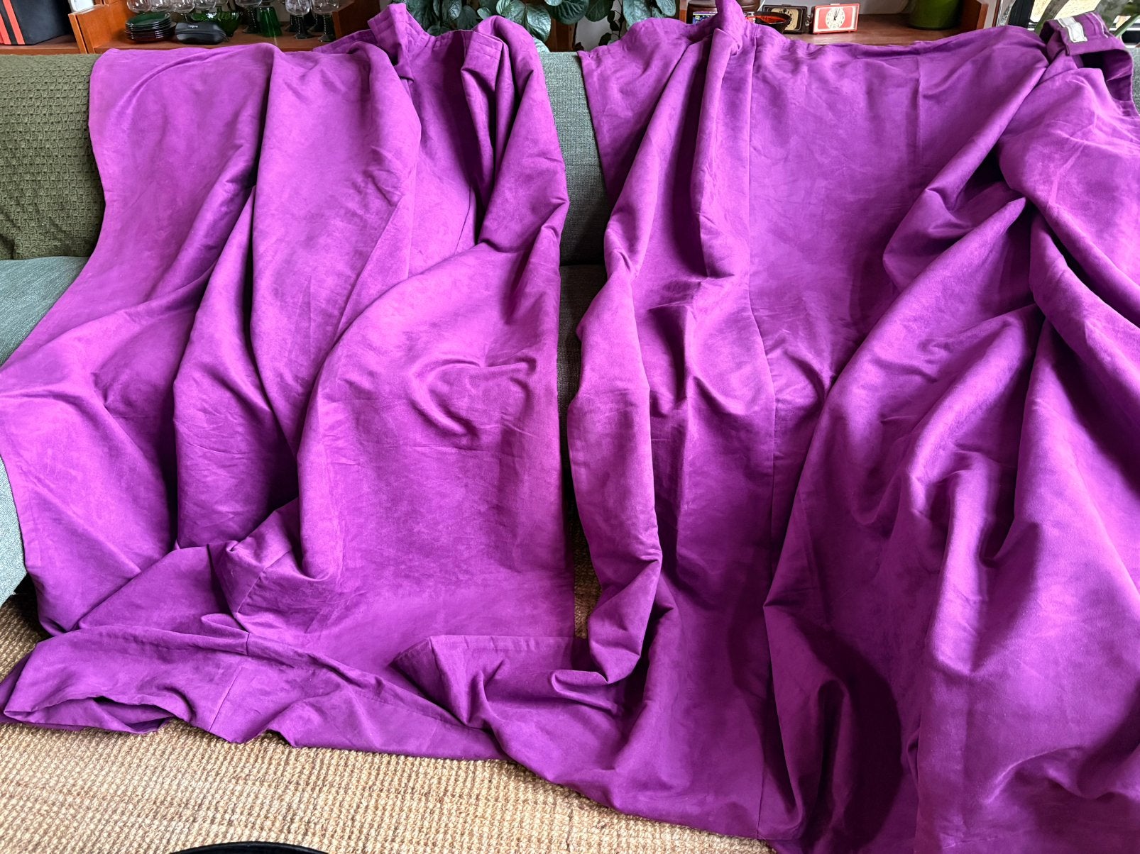 Vintage / retro gordijnen, suede achtige stof, tochtwerend, Paars, Ophalen of Verzenden, 118 cm, 214 cm