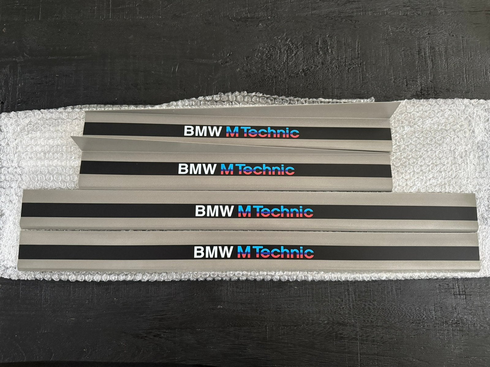 BMW E30 M-Tech instaplijsten (deurlijsten) Sedan/Touring., Ophalen of Verzenden