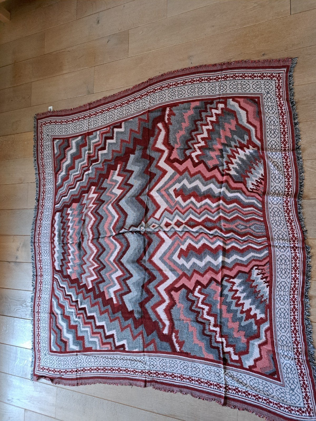 Grote vierkante (strand/picknick)Doek/sjaal/viscose NW €6,00, Ophalen of Verzenden