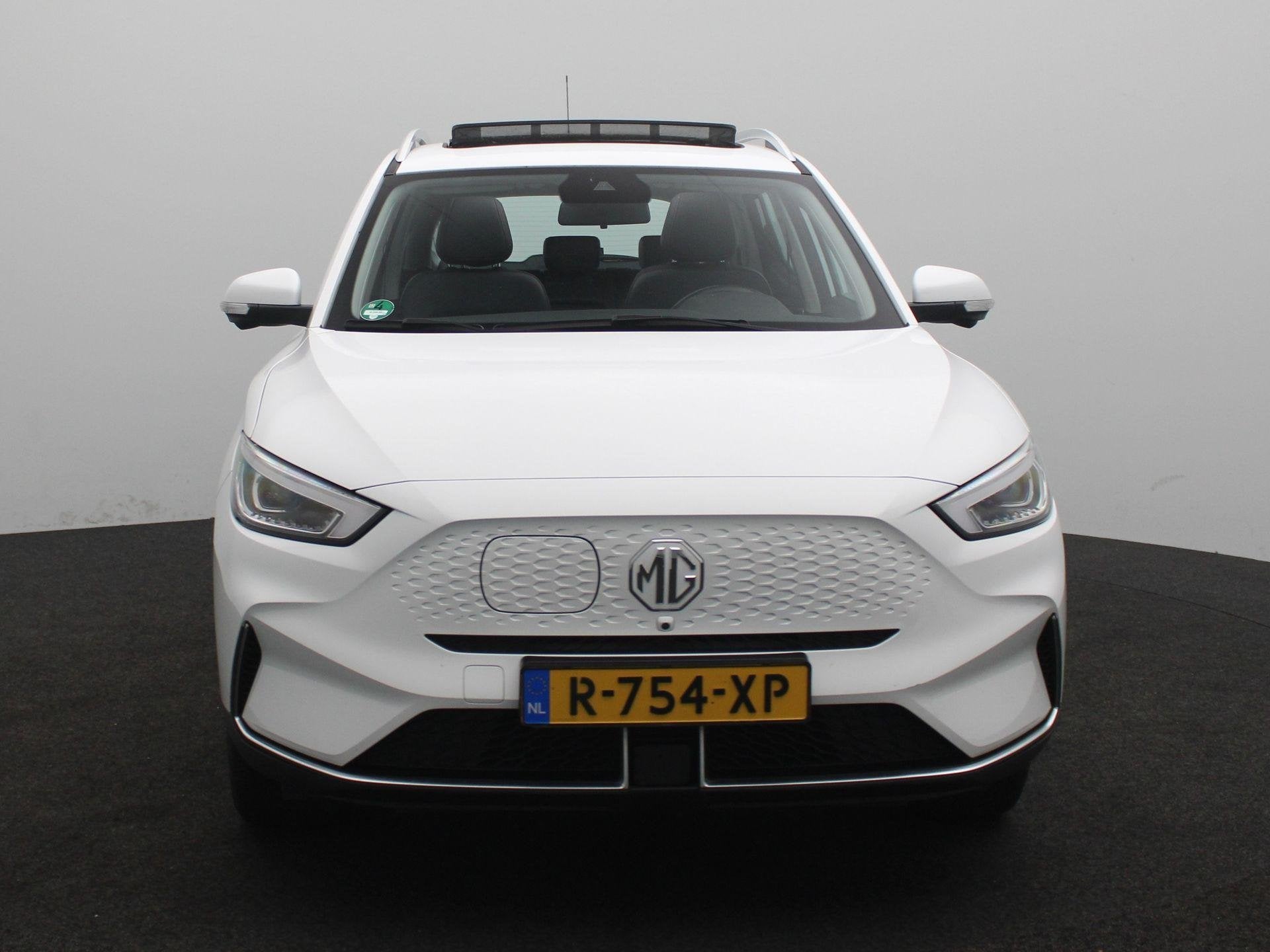 MG ZS EV Long Range Luxury 70 kWh | Apple Carplay/Android Au, Auto's, 12 maanden, Gebruikt, ZS, Wit