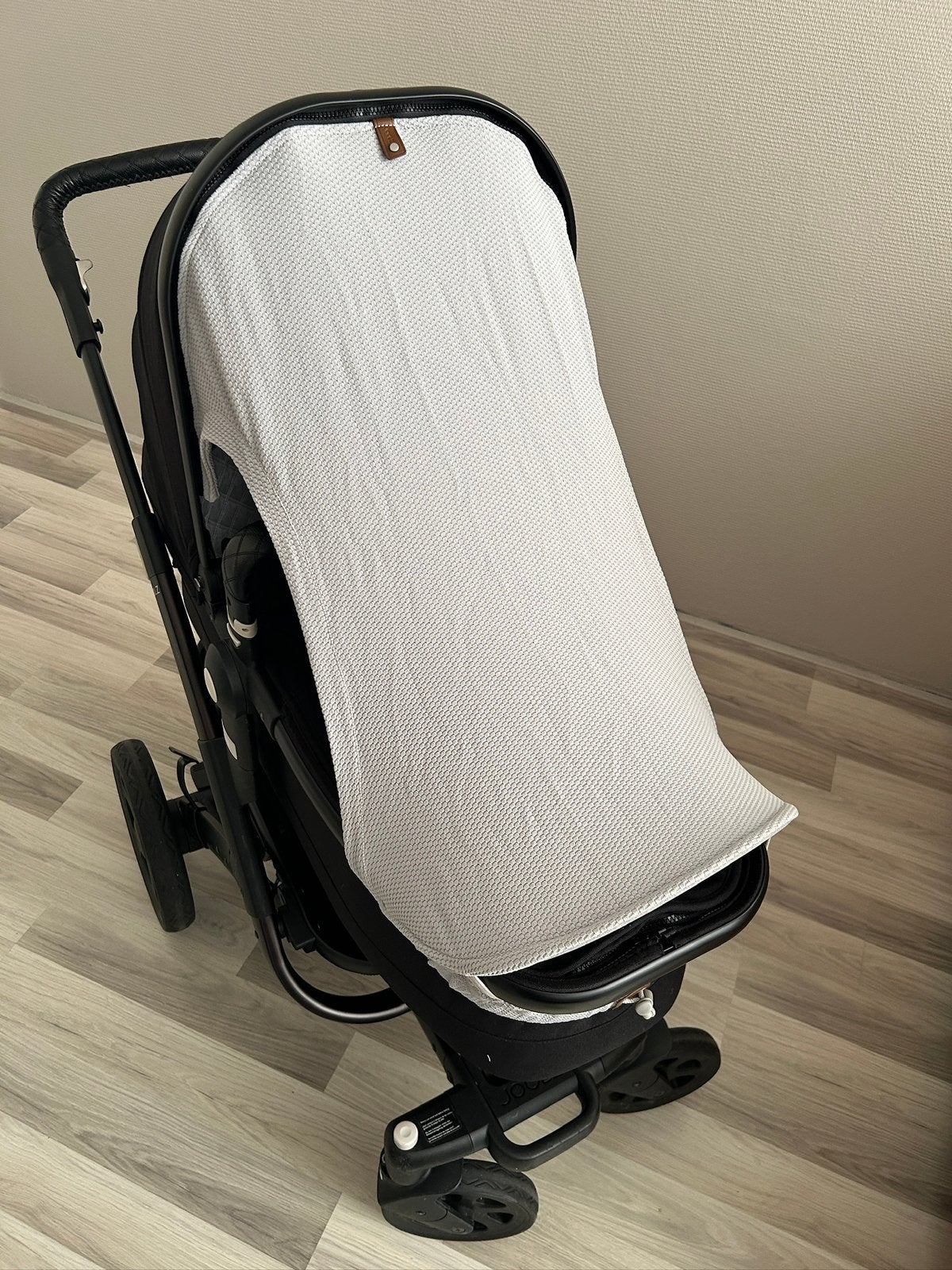 Foto 16 van Joolz Geo 2 kinderwagen zwart