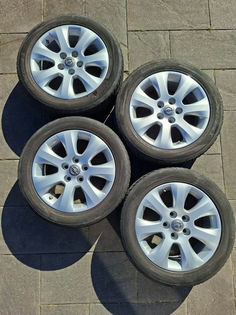Velgen Opel 17 inch inclusief winterbanden, Auto-onderdelen, Ophalen of Verzenden, Opel