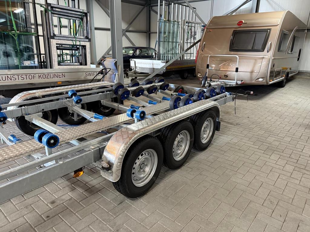 Flemmix Flex-roll Trailer 8,4m 31800 kg z.g.a.n., Ophalen, Sloepentrailer, 9 meter of meer, Zo goed als nieuw