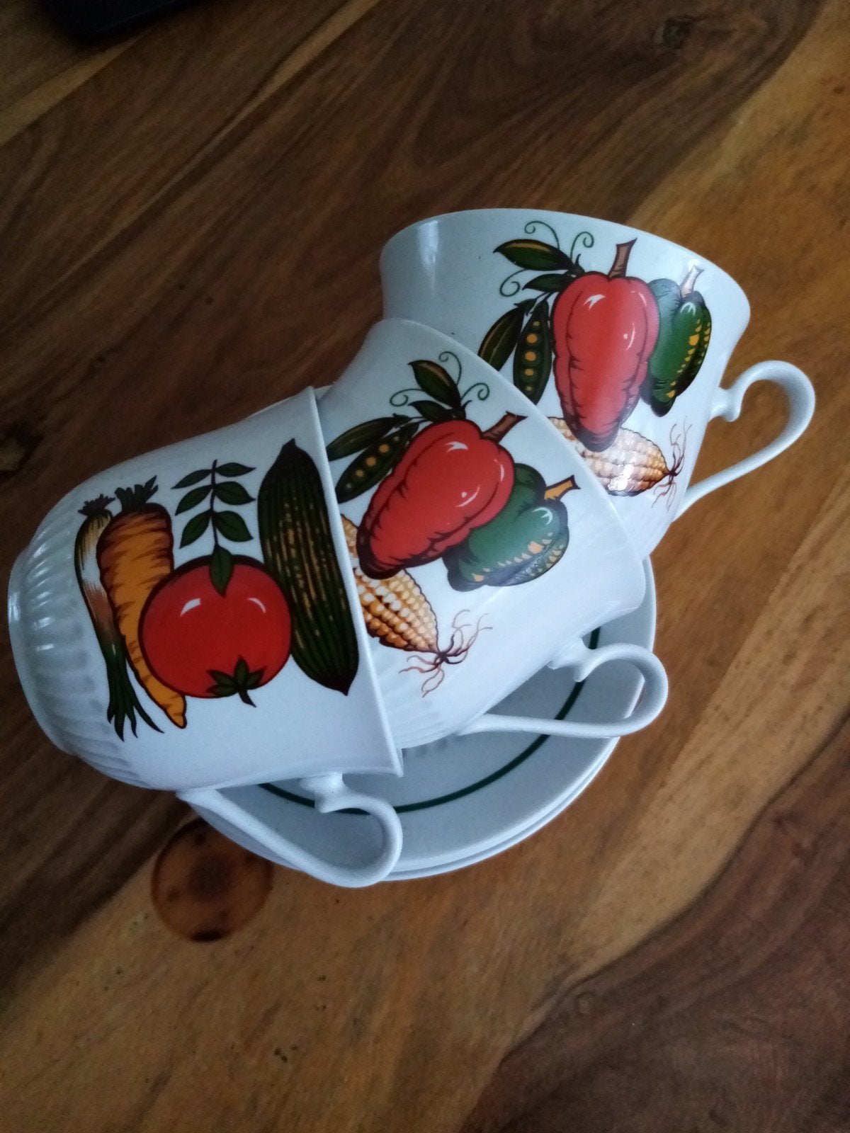 Vintage soepkoppen met schotels, Ophalen, Vintage, Zo goed als nieuw, Kop(pen) en/of Schotel(s)
