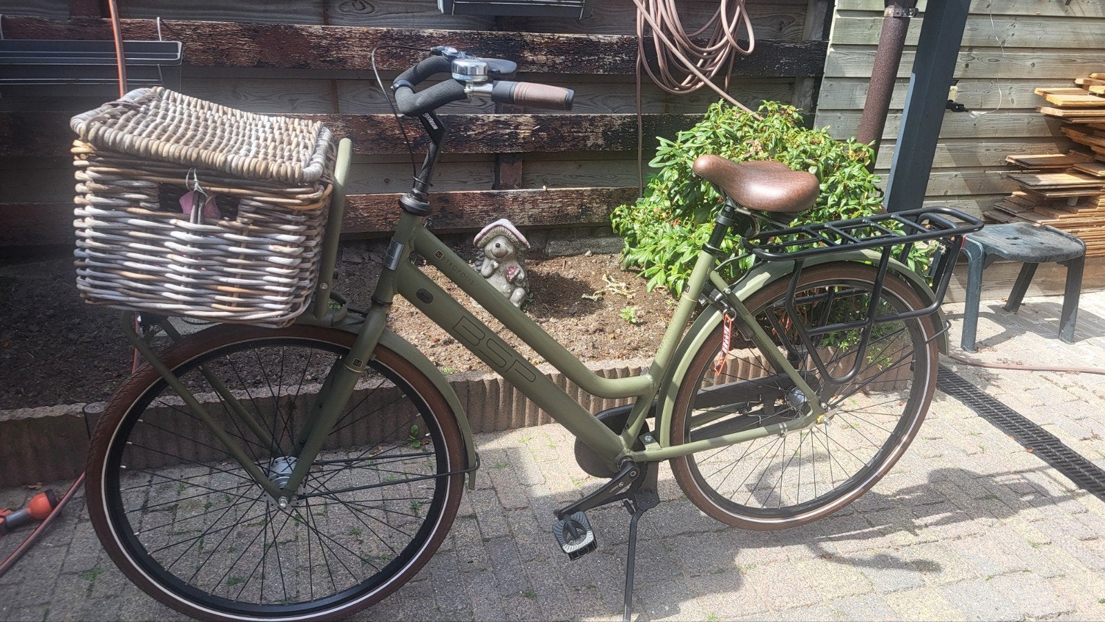 BSP Transportfiets met mand - Zo goed als nieuw, Fietsen en Brommers, Fietsen | Dames | Damesfietsen, Terugtraprem, Versnellingen