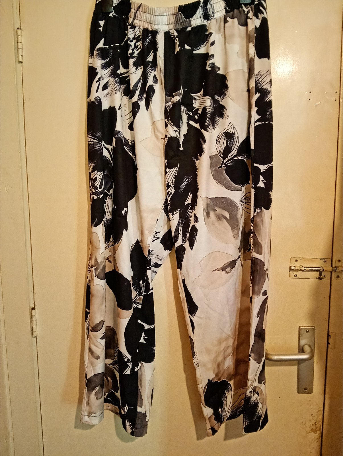 nieuwe broek met elastische band xxl, Ophalen of Verzenden, Nieuw, Zwart, Broek of Spijkerbroek