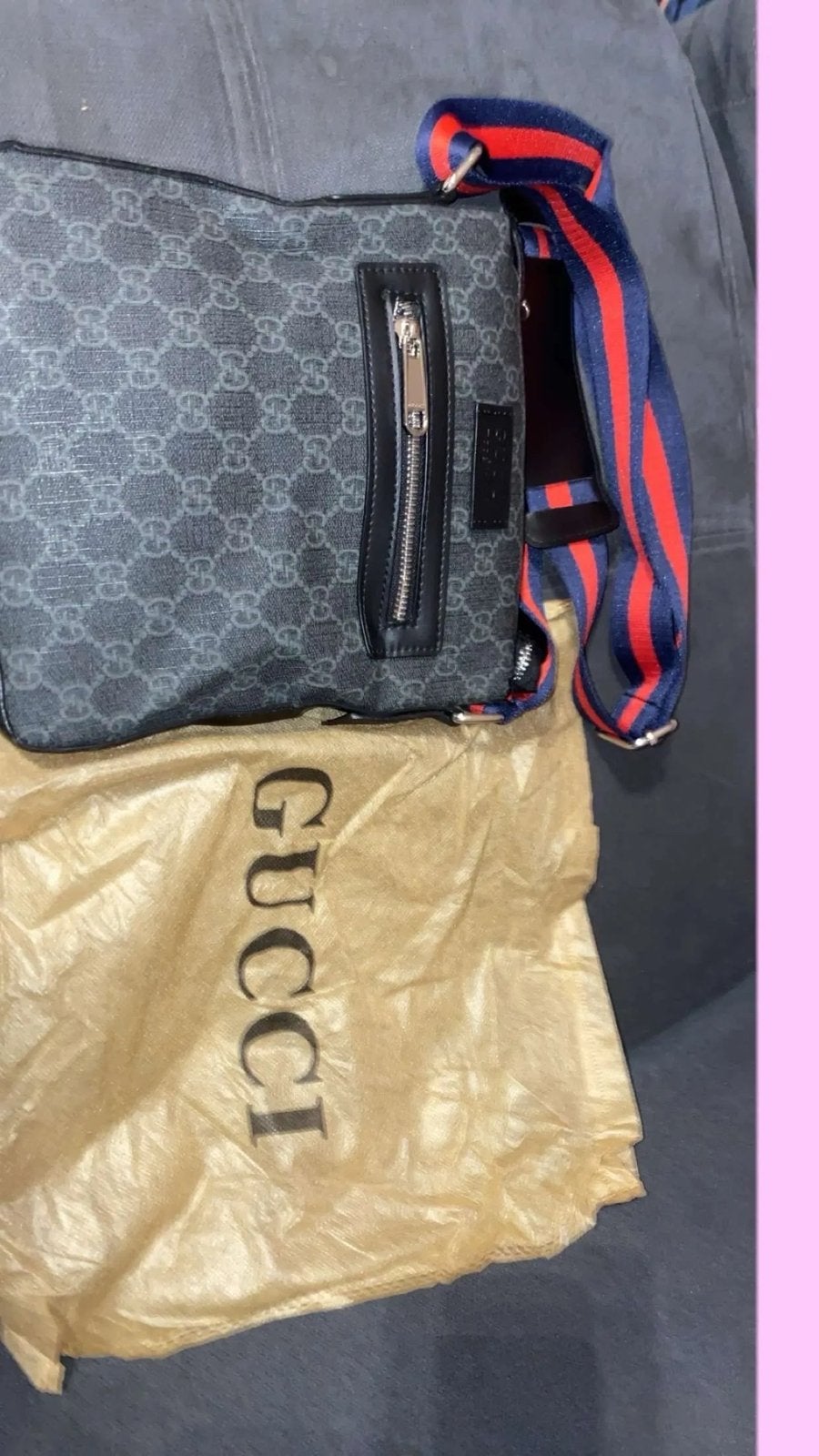 Gucci GG Supreme Messenger Tas met Webband, Ophalen, Zo goed als nieuw, Zwart