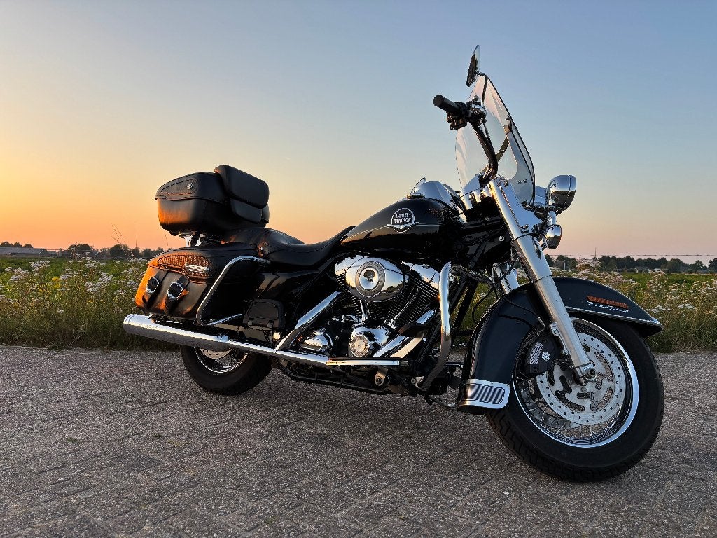 Harley Road King FLHRC 2008 | 17.136 km | Screamin Eagle  NL, Motoren, Motoren | Harley-Davidson, 2 cilinders, Motorrijbewijs A