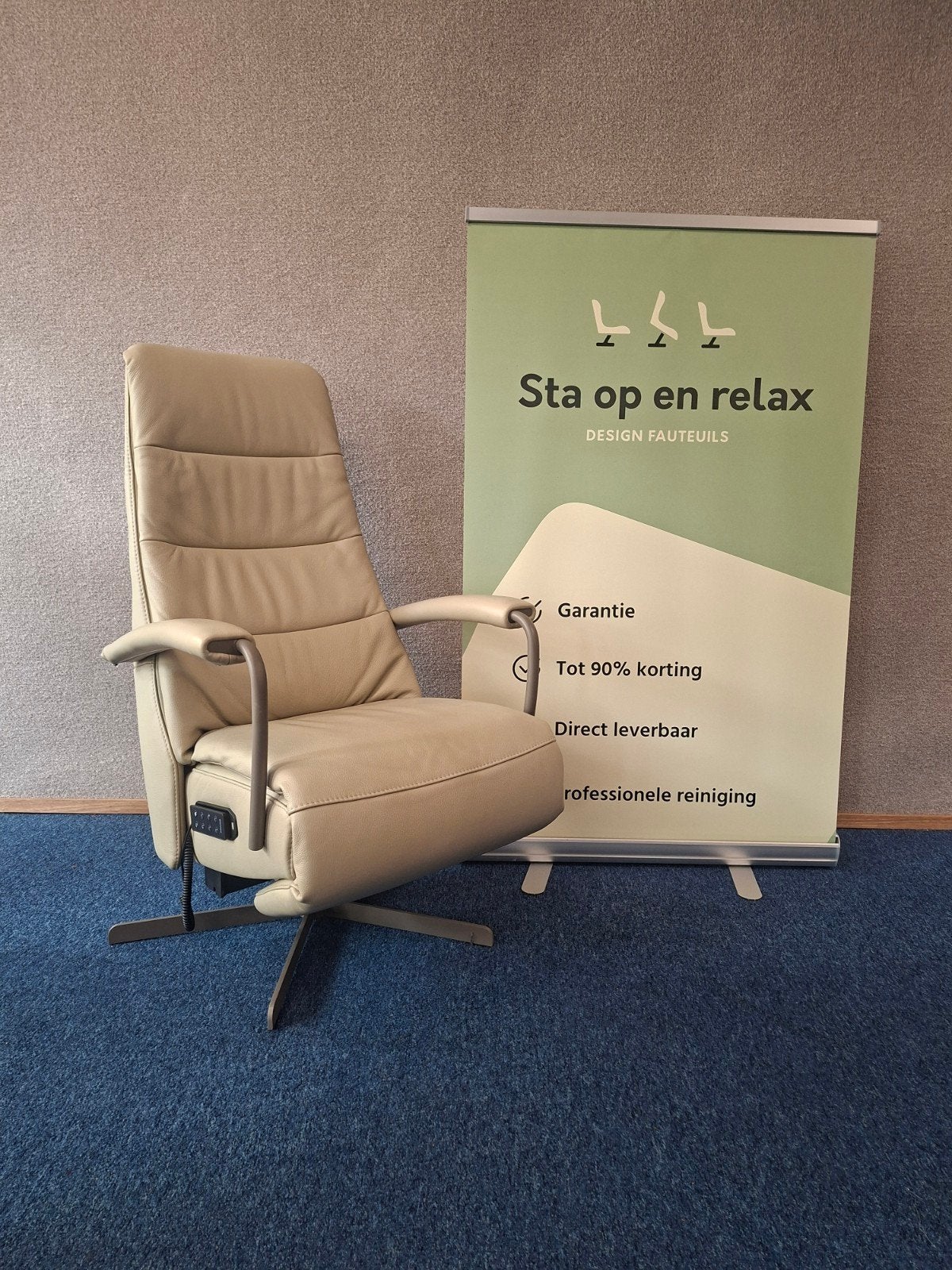 sta op relax fauteuil Prominent C102 ONGEBRUIKT EXTRA LUXE!, Minder dan 75 cm, Hoofdstraat 60 Schijndel, Ophalen of Verzenden