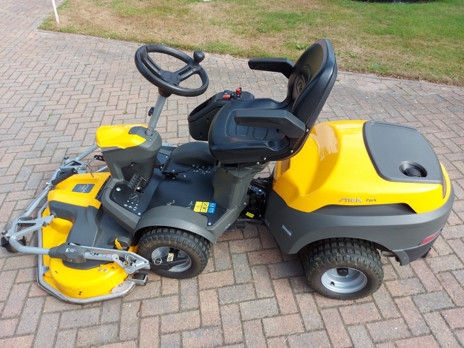 stiga park 900 WX 125 combi dek pro 2023, Tuin en Terras, Ophalen, Stiga, Mulchfunctie, Zo goed als nieuw