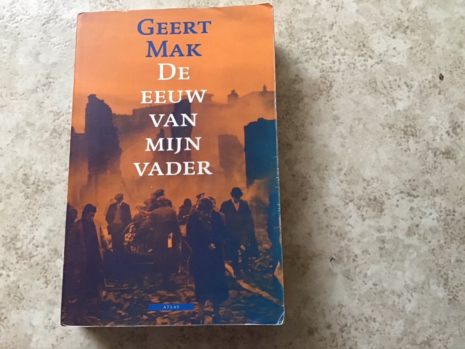 Geert Mak - De Eeuw van Mijn Vader ., Ophalen of Verzenden, 20e eeuw of later, Gelezen