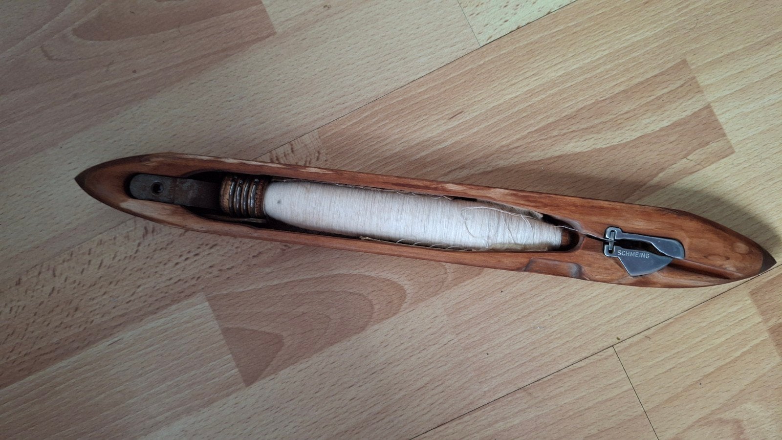 Houten Weefspoel met Garen - ca. 41 cm, Ophalen