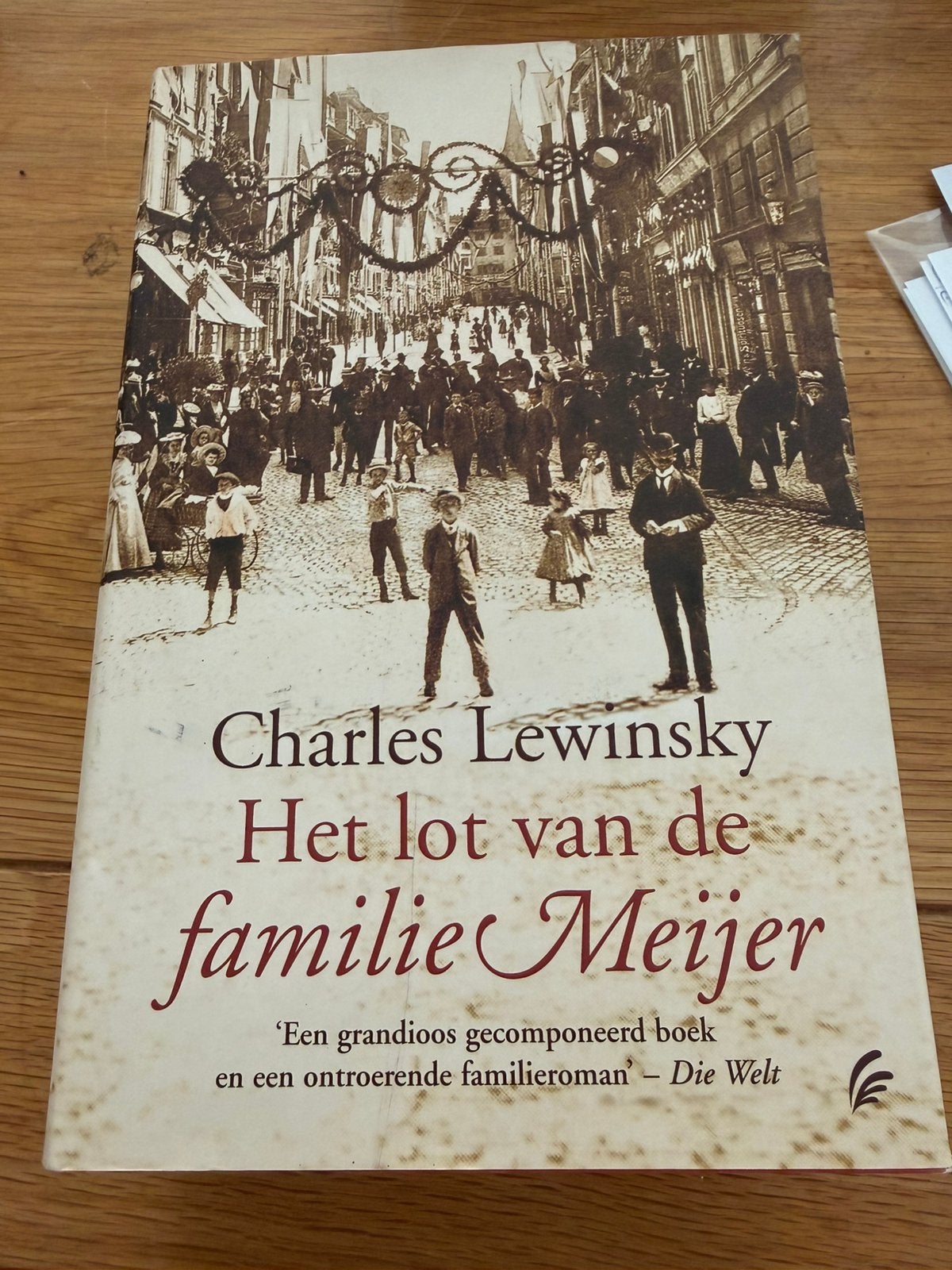 Gesigneerd.Charles Lewinsky - Het lot van de familie Meijer, Ophalen of Verzenden, Zo goed als nieuw, Charles Lewinsky