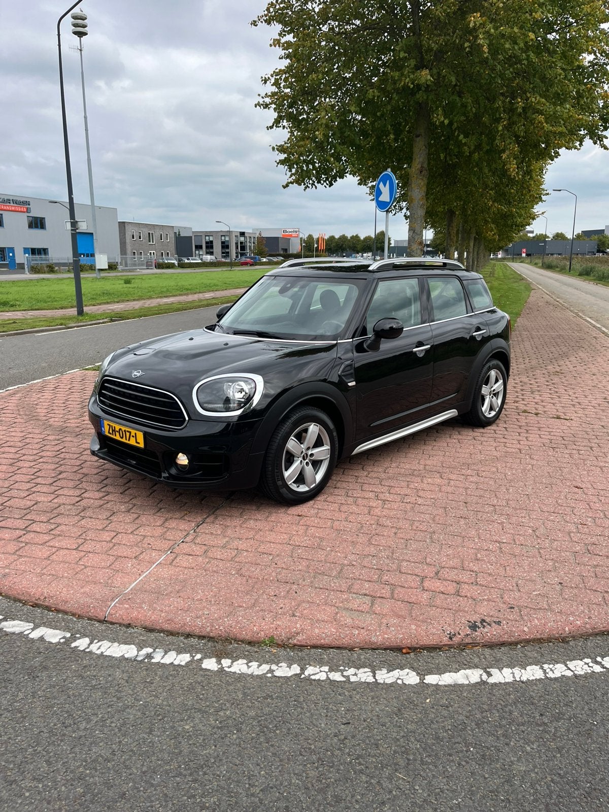 Mini Countryman 1.5 136pk Aut. 2019 Zwart, Auto's, Zwart, Countryman, 715 kg, Zwart