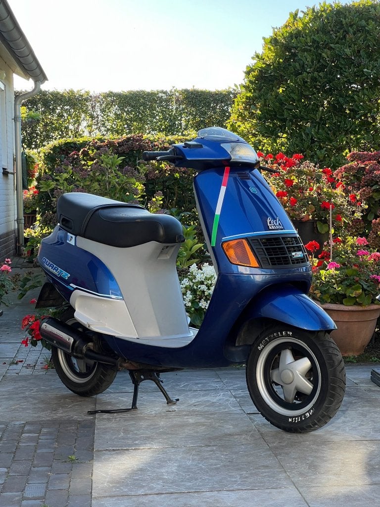 ⭐️Piaggio Quartz Blauw 50cc 2 takt Brom nette staat ⭐️