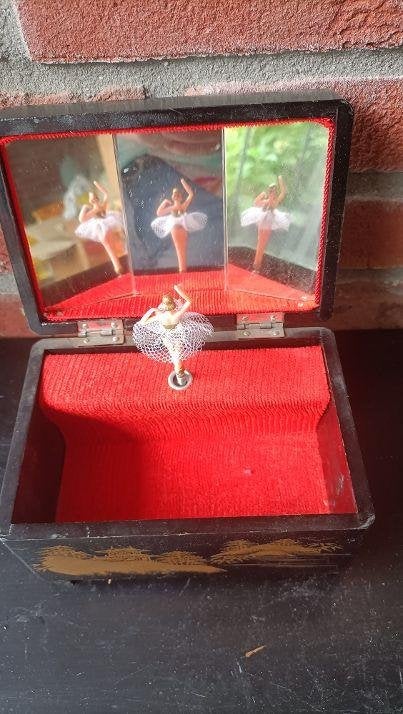 muziek sieraden doosje met ballerina, Sieraden, Tassen en Uiterlijk, Beautycases, Ophalen of Verzenden, Gebruikt, Met spiegeltje(s)