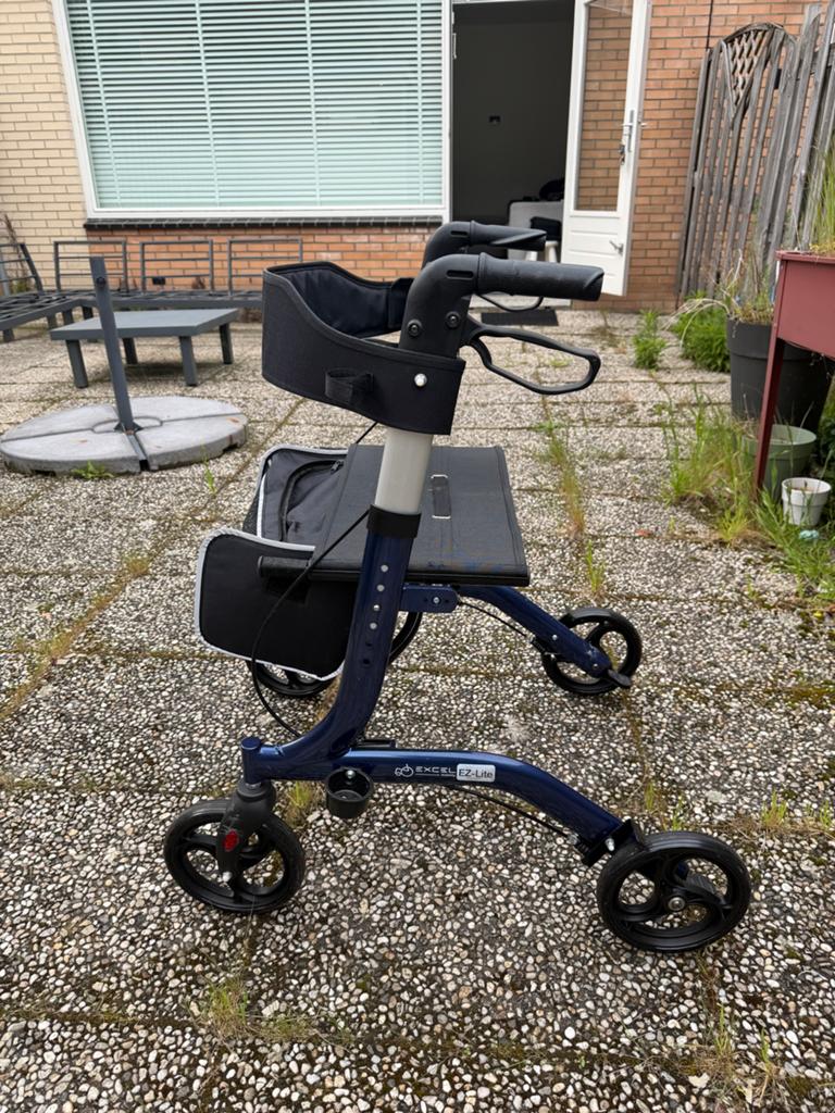 Rollator ez-lite, Ophalen, Zo goed als nieuw