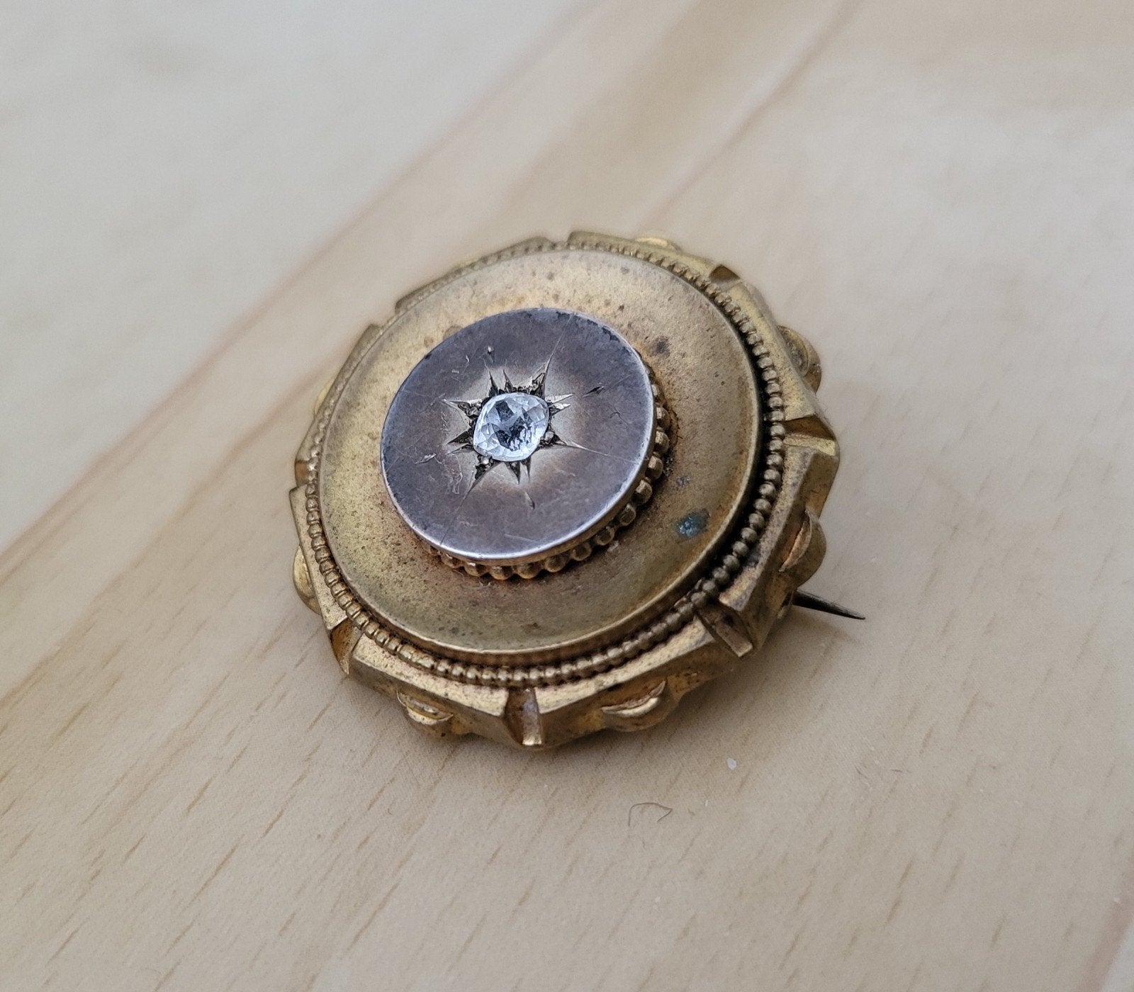 Victoriaanse rouwbroche in Etruskische revival stijl, Ophalen of Verzenden