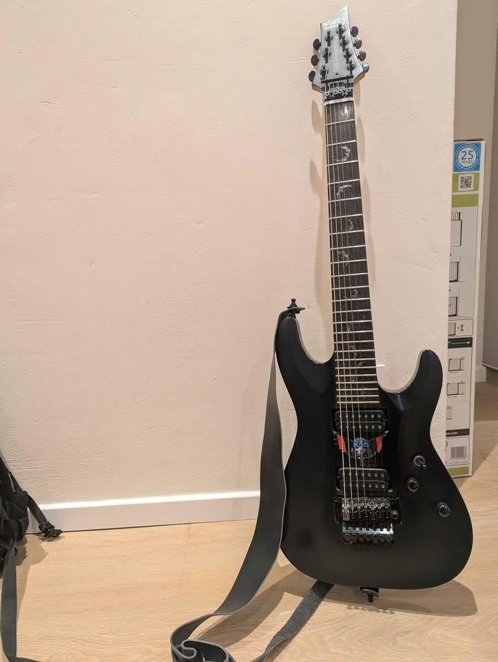 7 string guitar Schecter, Muziek en Instrumenten, Snaarinstrumenten | Gitaren | Akoestisch, Gebruikt, Overige typen, Ophalen