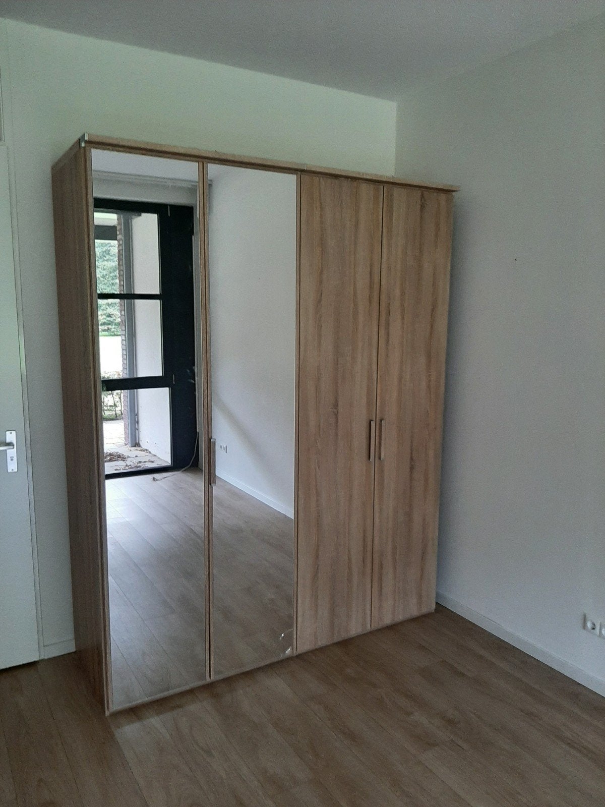 Linnenkast met spiegel, uitschuifbare hangers en ladeblokken, Huis en Inrichting, Ophalen, Gebruikt, 200 cm of meer, 150 tot 200 cm