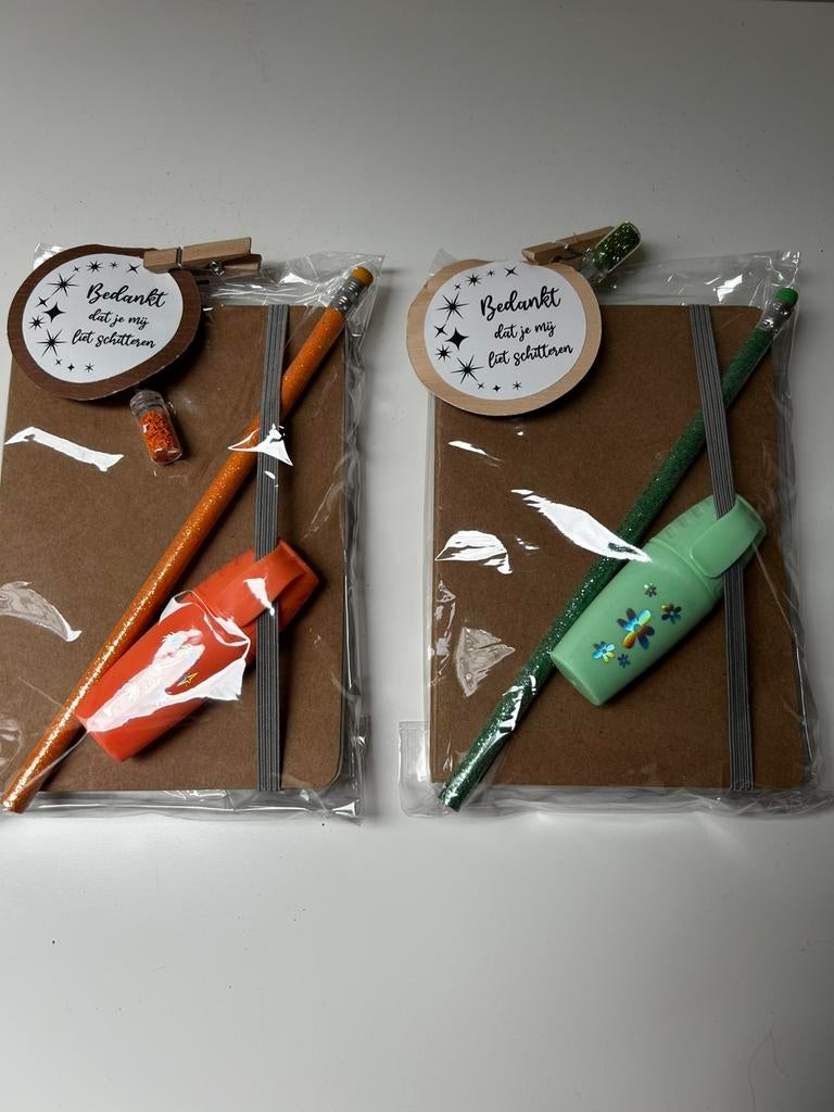 2x Afscheidscadeau juf/meester einde schooljaar, Ophalen of Verzenden, Nieuw