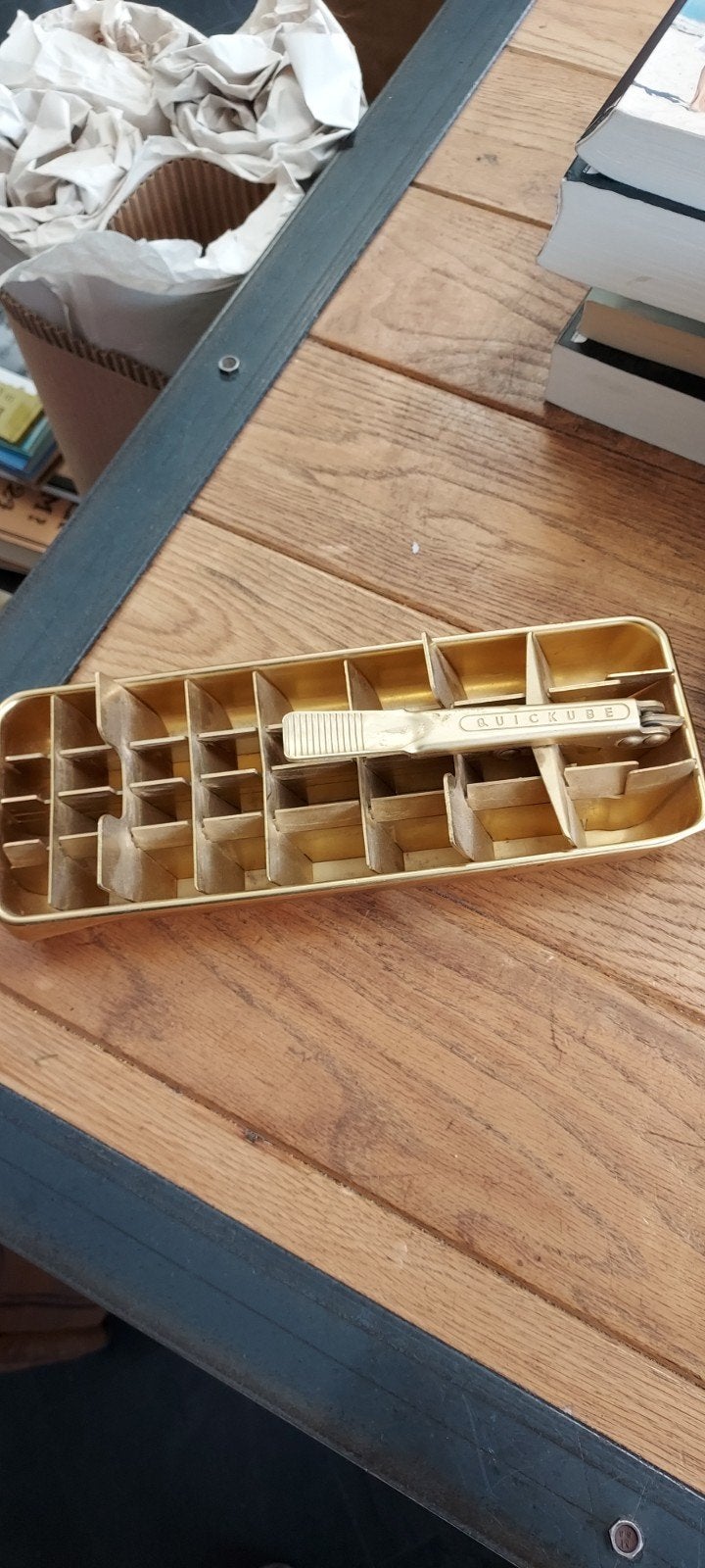 Vintage Quickube ijsblokjesvorm - Goudkleurig metaal, Ophalen of Verzenden