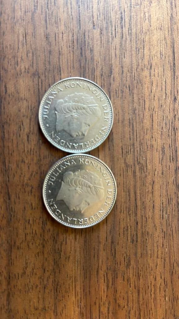 2x 2,5 gulden munt 1979, Postzegels en Munten, Munten | Nederland, Ophalen of Verzenden, Koningin Juliana, 2½ gulden