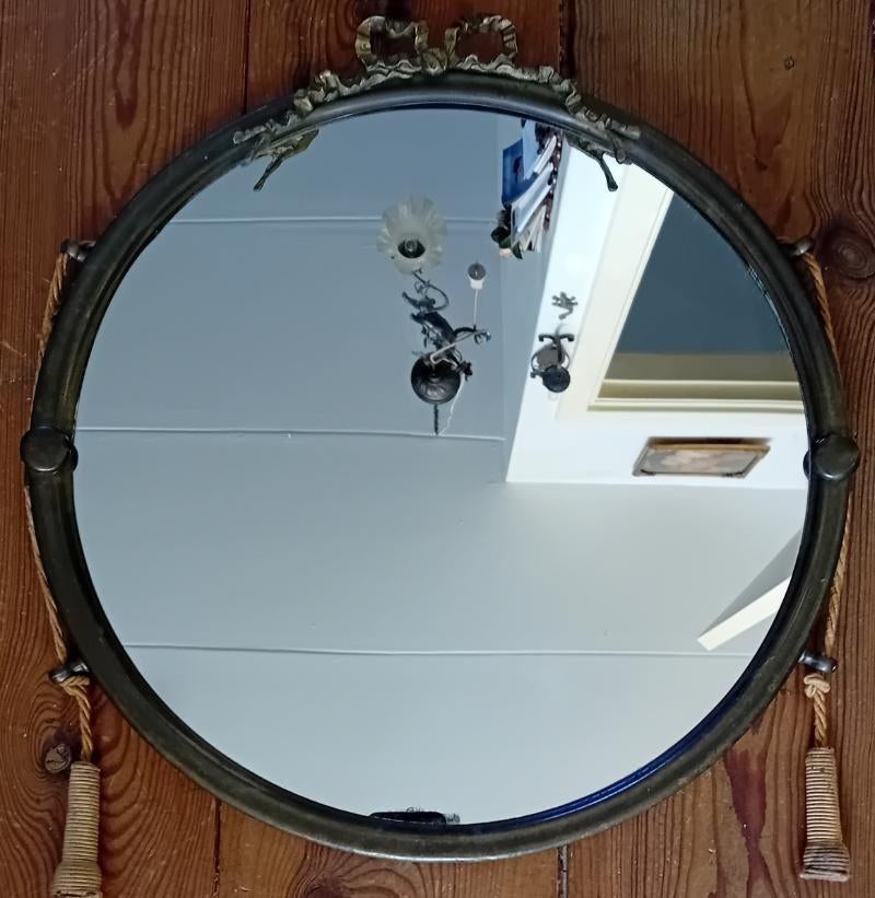 Antiek ronden strik spiegel met aanweers zijde een kwastje, Antiek en Kunst, Antiek | Spiegels, Minder dan 50 cm, Minder dan 100 cm