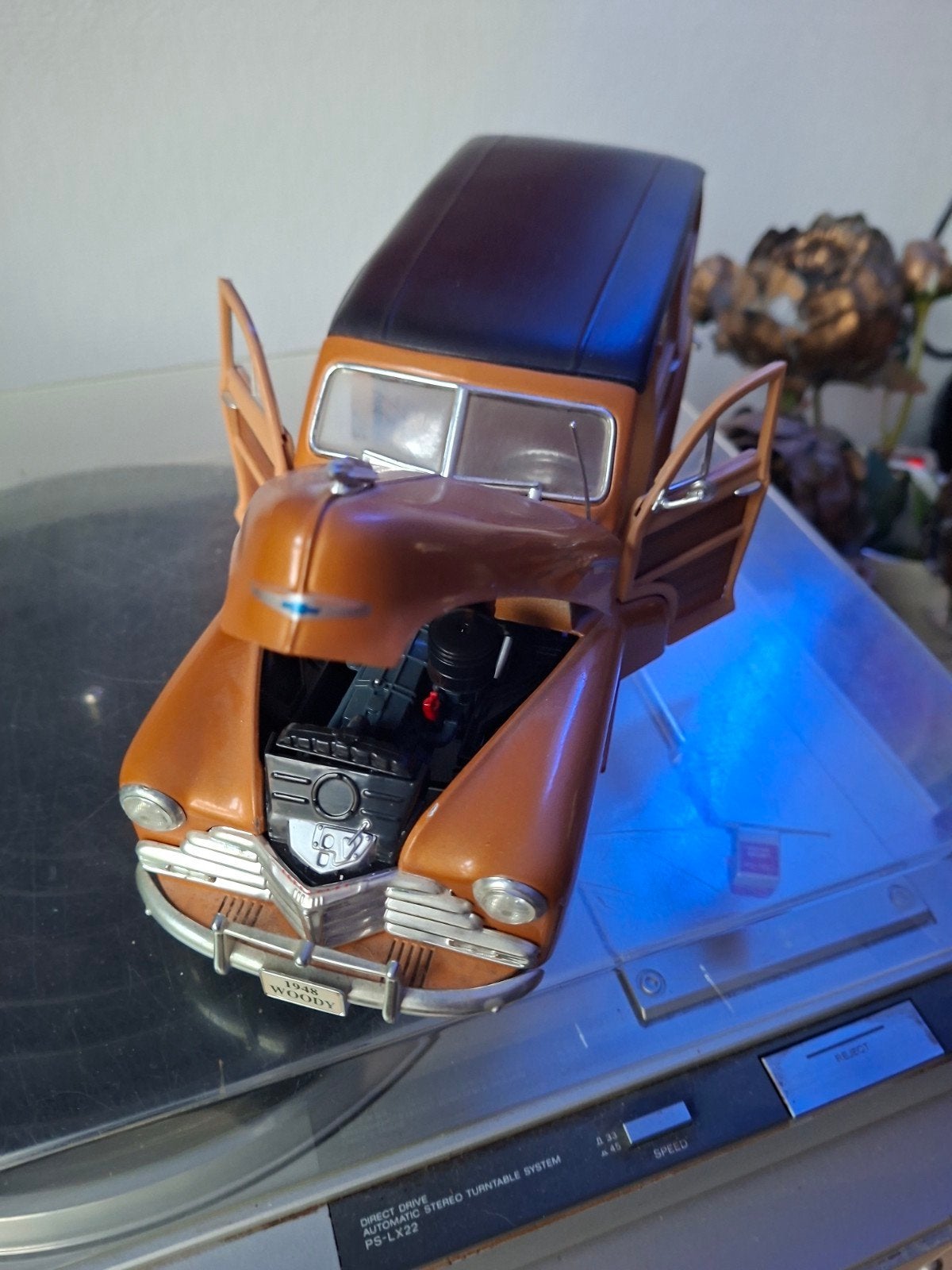 Gedetailleerd model van een 1948 Woody auto, Verzenden, Zo goed als nieuw, 1:32 tot 1:50, Auto