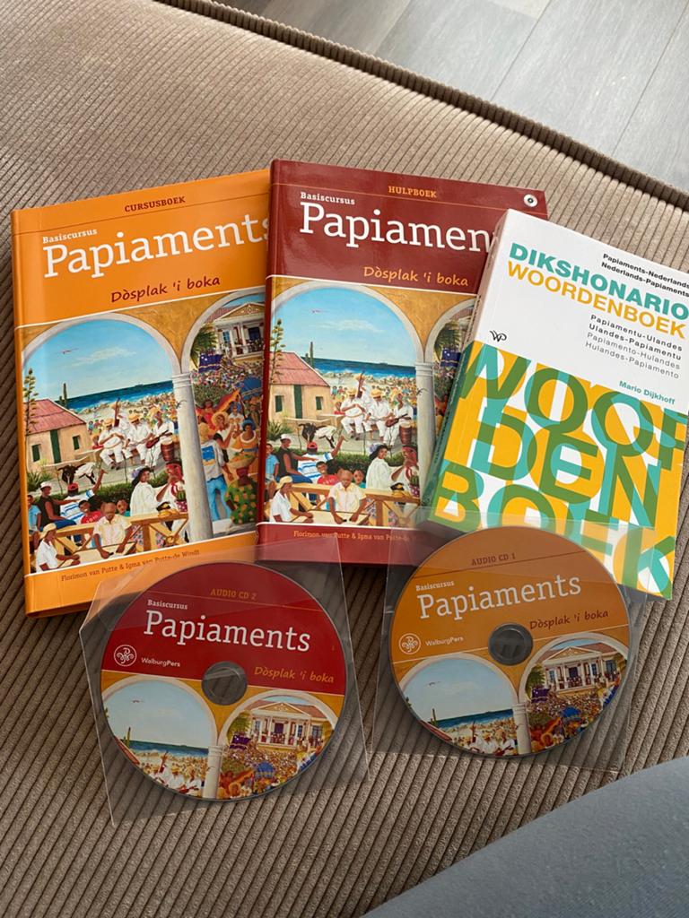 Florimon van Putte - Basiscursus Papiaments, Boeken, Taal | Overige Talen, Ophalen, Zo goed als nieuw, Florimon van Putte; Igma van Putte