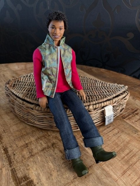 Mattel Barbie Beach Glam Steven Pop 2005 + Ken Outfit  2009, Verzamelen, Ophalen of Verzenden, Zo goed als nieuw, Pop