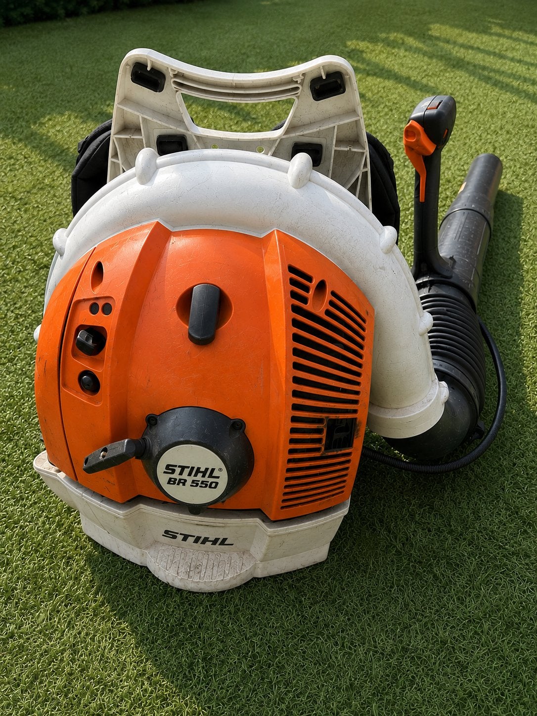 Stihl BR 550 professionele ruggedragen bladblazer, Ophalen, Gebruikt, Benzine, Ruggedragen