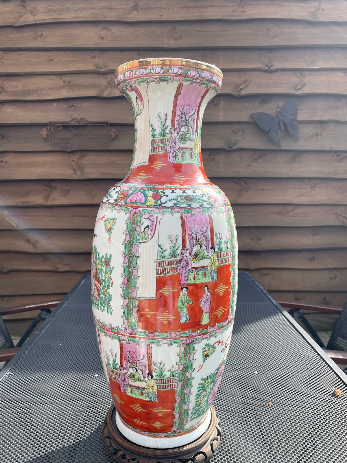 Grote Chinese Famille Rose Vaas met Scènes en Bloemen, Antiek en Kunst, Ophalen