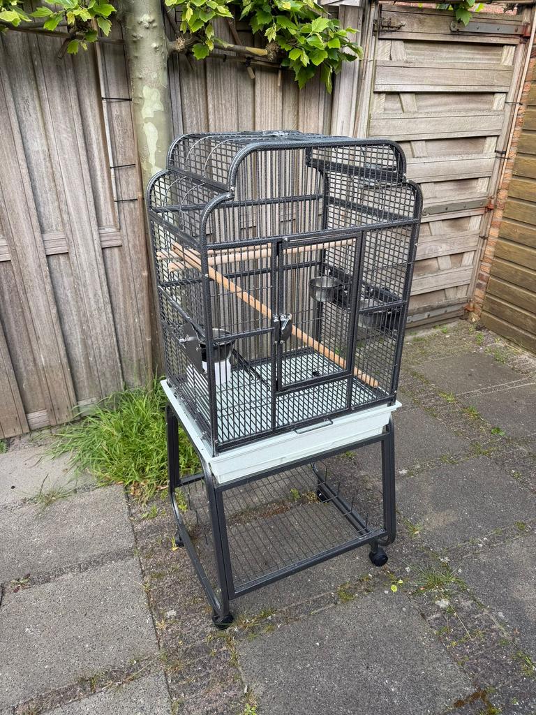 Vogelkooi te koop, Dieren en Toebehoren, Vogels | Hokken en Kooien, Ophalen of Verzenden, Zo goed als nieuw, Metaal, Vogelkooi