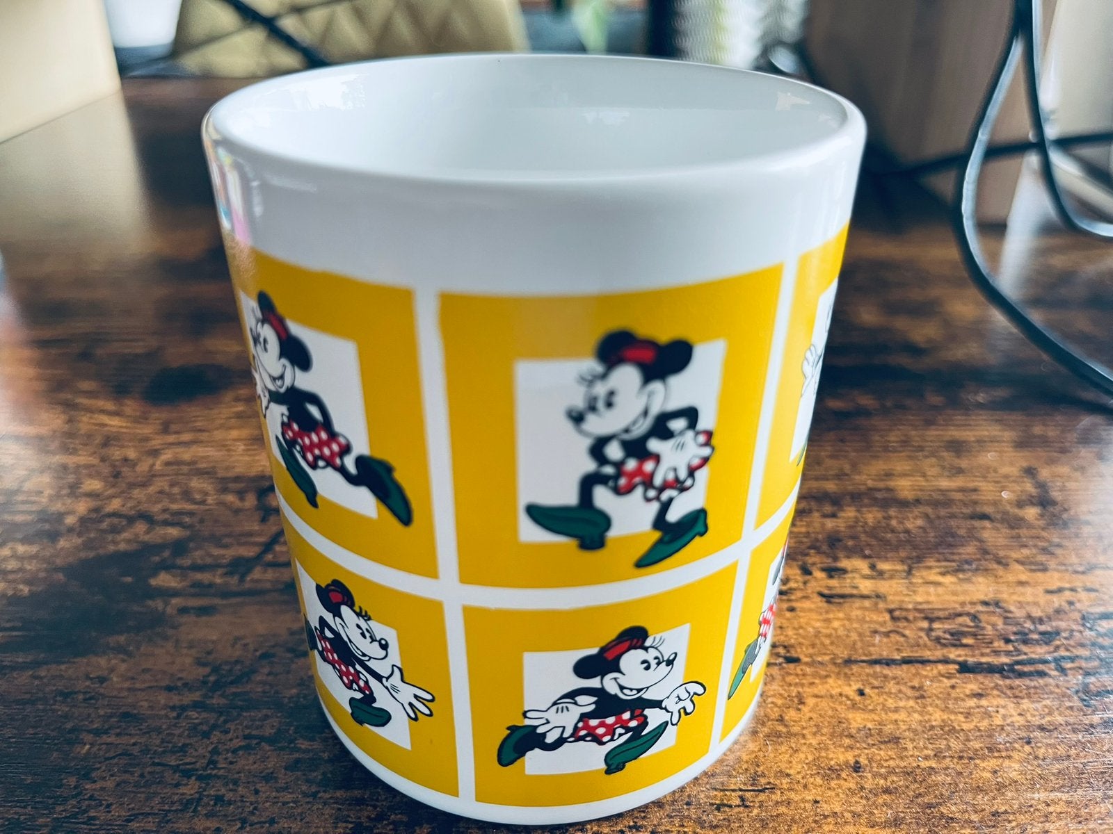 DISNEY MINI MOUSE MOK, Ophalen of Verzenden, Mickey Mouse, Zo goed als nieuw, Servies