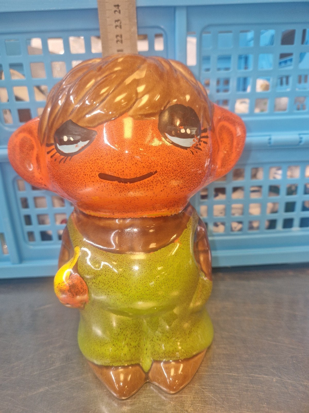Vintage Keramieken Spaarpot Jongen met Banaan, Ophalen of Verzenden, Gebruikt, Steen, Aardewerk of Keramiek, Strip- of Tekenfilmfiguur