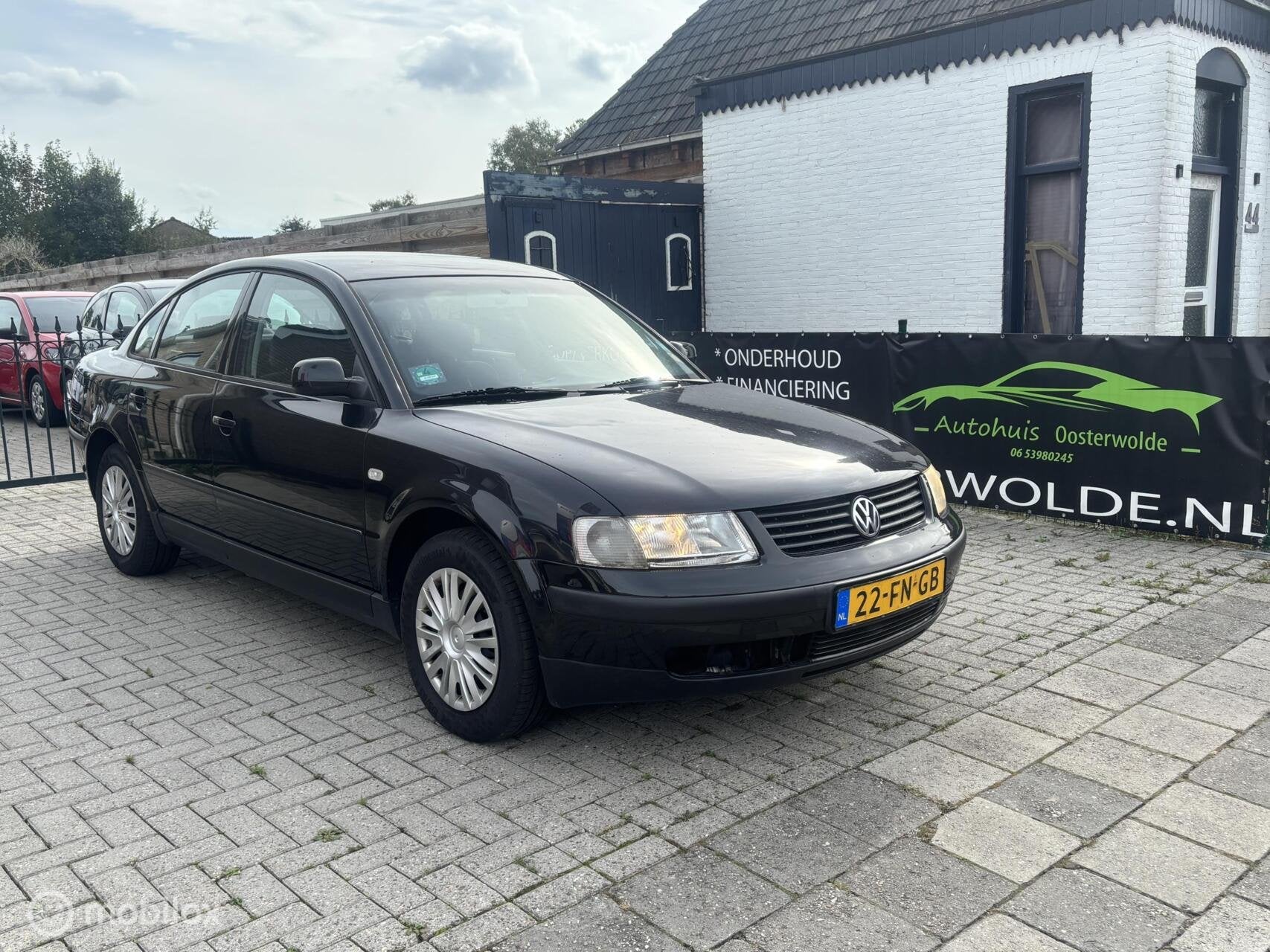 Volkswagen Passat 1.8-5V Clima | trekhaak | cruise | nw apk, Auto's, 125 pk, Gebruikt, 4 cilinders, 1264 kg