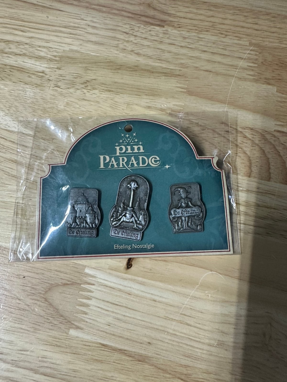Efteling pins nostalgie, Verzamelen, Ophalen of Verzenden, Zo goed als nieuw, Button of Speldje