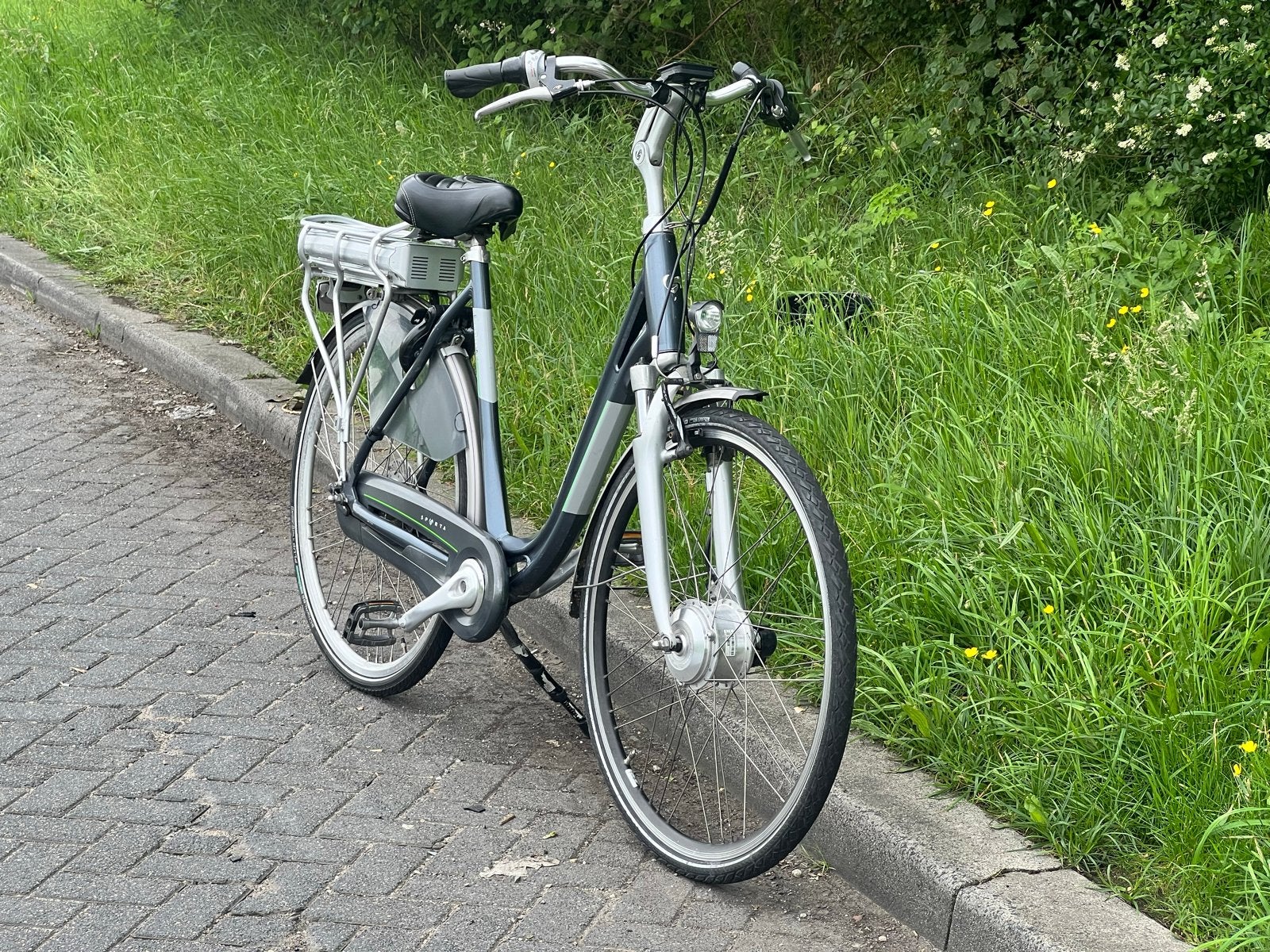 Sparta c4 emotion elektrische fiets 8 versnellingen, Fietsen en Brommers, Ophalen of Verzenden, Gebruikt, 30 tot 50 km per accu