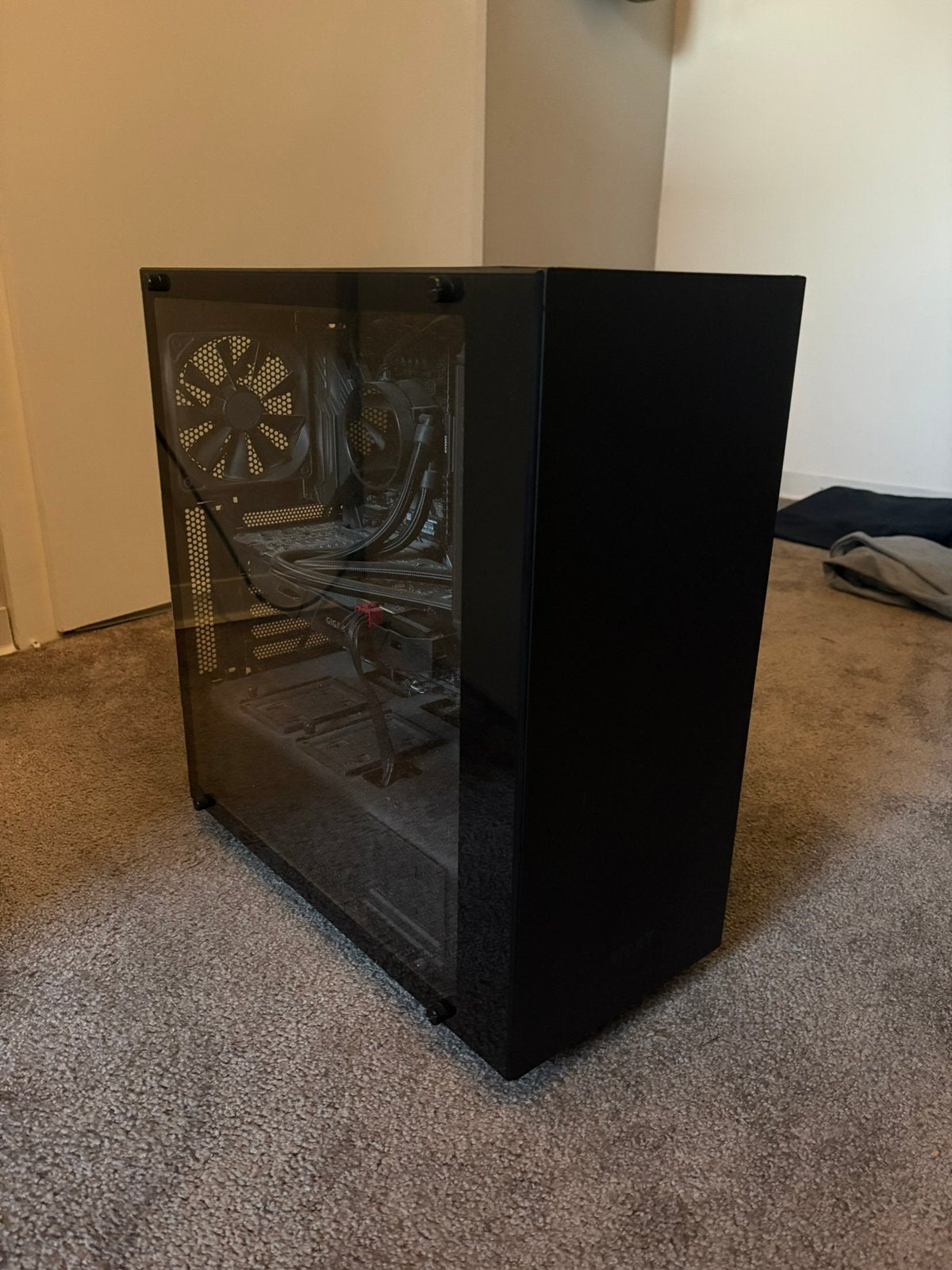 Game PC – GTX 1070 – i5-8600K – 16GB RAM – SSD – Speelklaar, Computers en Software, Ophalen, Zo goed als nieuw, Gaming, SSD