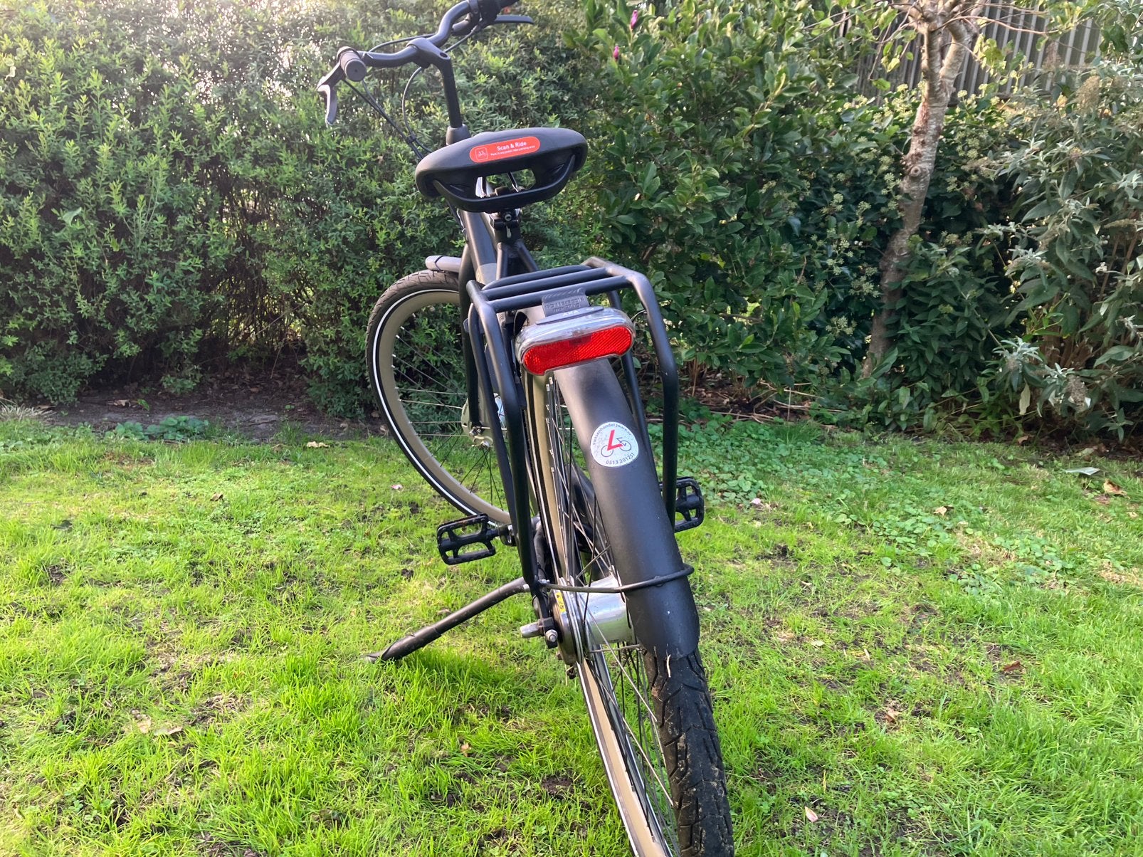In zeer goede staat zwarte Gazelle Esprit jongens fiets, Fietsen en Brommers, Versnellingen, Zo goed als nieuw, Trommelrem, Ophalen