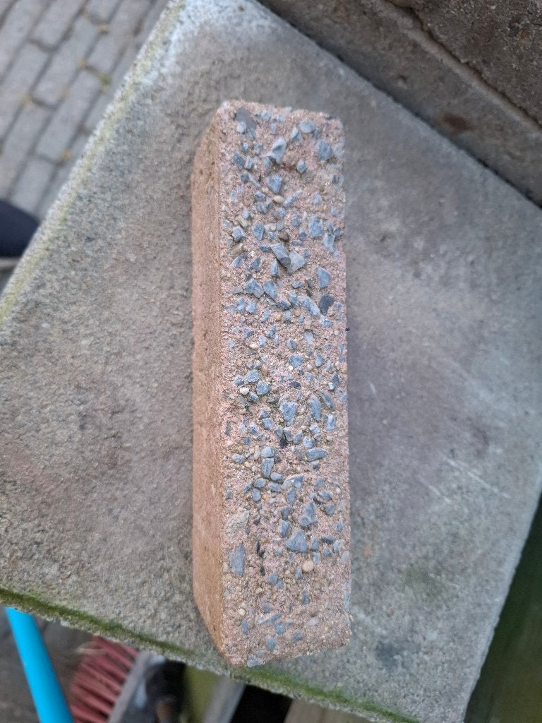 GRATIS Rode waaltjes 20x5x7, Tuin en Terras, Ophalen, Gebruikt, Beton, Klinkers