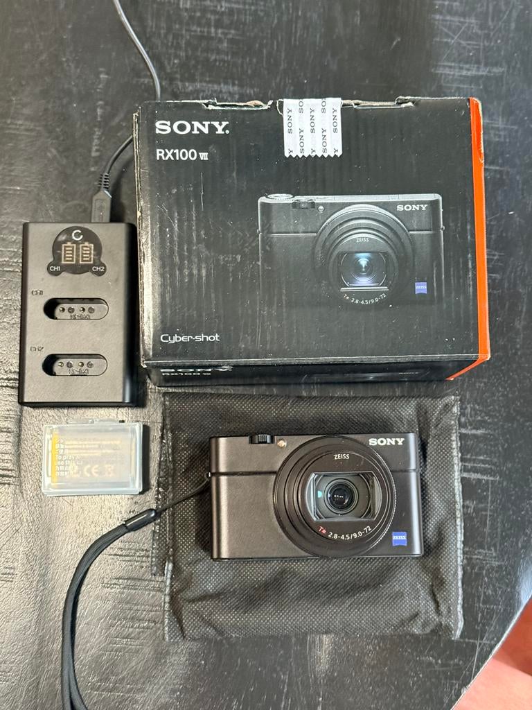 Sony cybershot RX100 vII 4K, Audio, Tv en Foto, Actiecamera's, Ophalen, Zo goed als nieuw, Sony