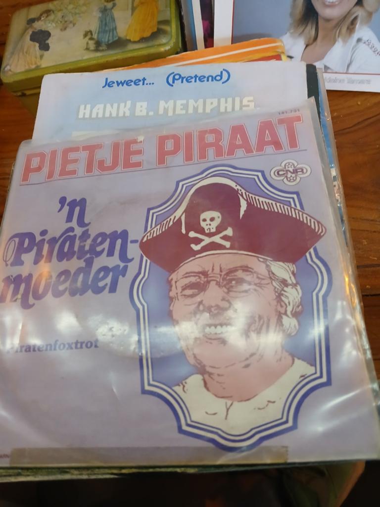 Pietje piraat  een piratenmoeder, Cd's en Dvd's, Vinyl | Nederlandstalig, Ophalen of Verzenden, Zo goed als nieuw, Overige formaten
