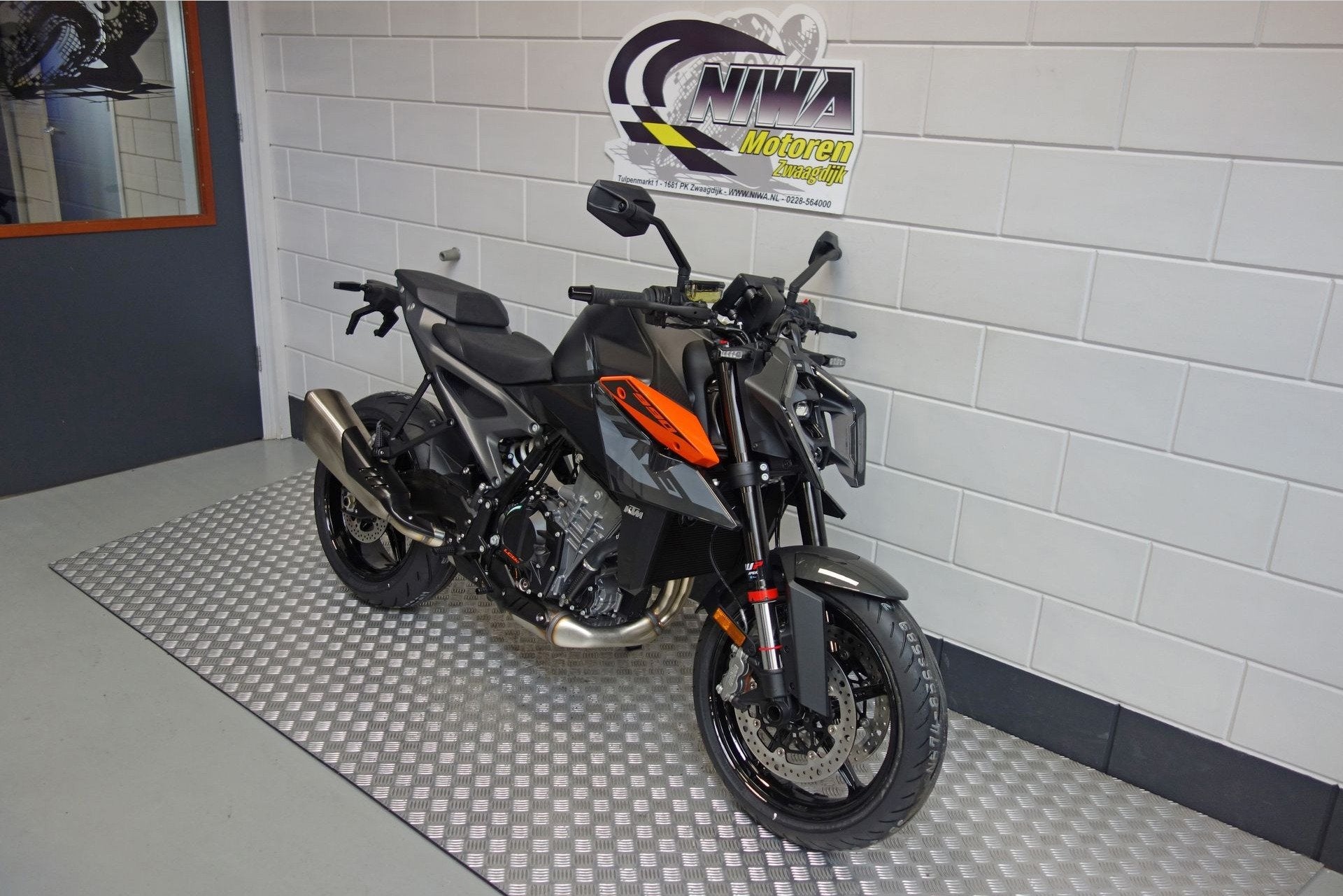 KTM 990 Duke, LED Verlichting, Meer dan 35 kW, Handgeschakeld, Gebruikt