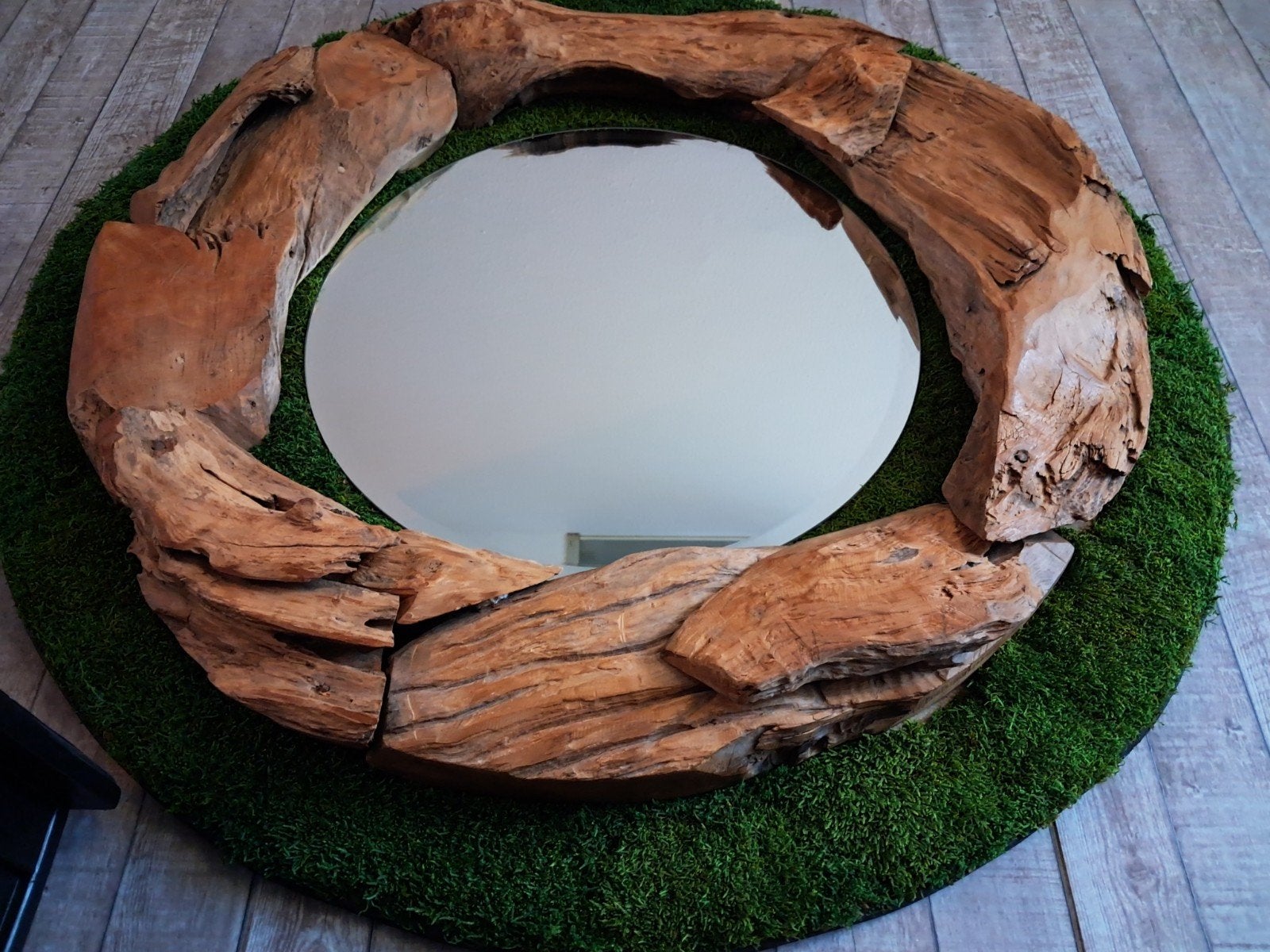 Unieke wanddecoratie van hout en mos met spiegel 107cm, Huis en Inrichting, Ophalen, 100 tot 150 cm, Rond, Nieuw
