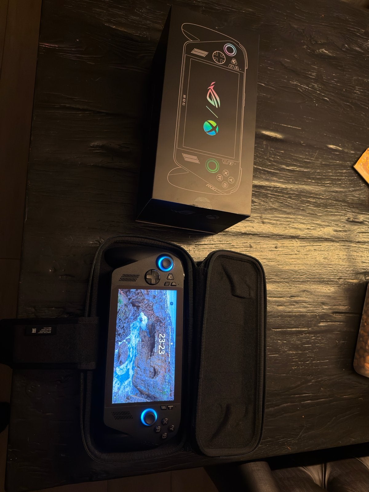 ASUS ROG Ally X zo goed als nieuw amper gebruikt, Ophalen of Verzenden, ASUS, Zo goed als nieuw